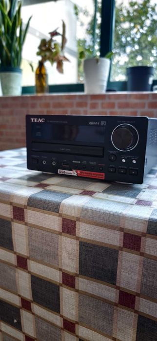 Teac CD Receiver CR-H225