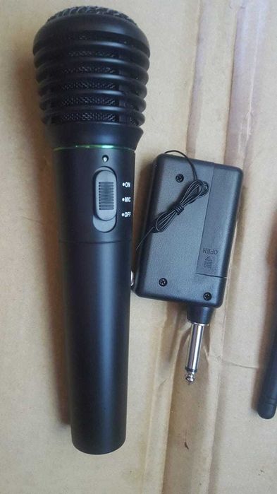 Microfone karaoke com fio /sem fio