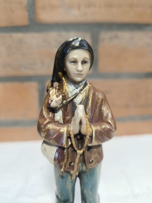 Estátua Beato Francisco Marto