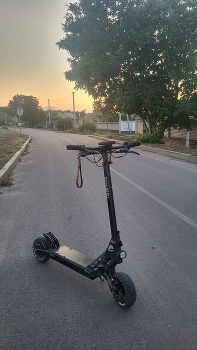 Продам Електросамокат kukirin g2 pro 2025