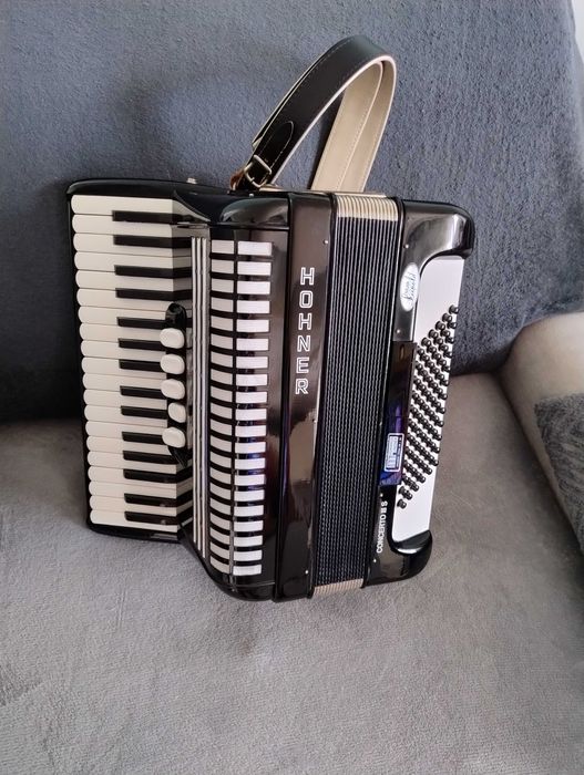 Akordeon 72 bas.