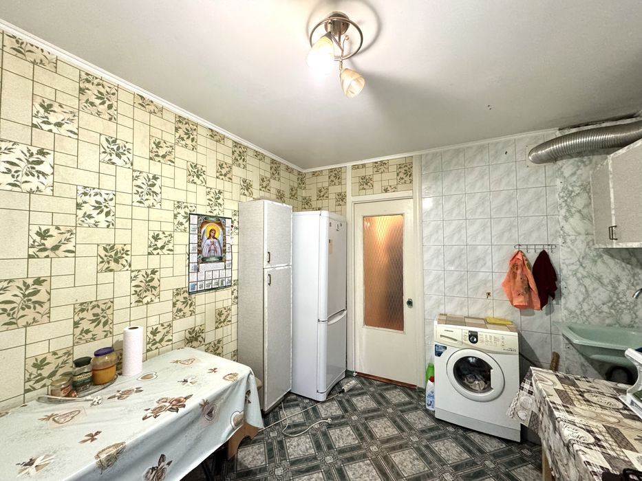 Продажа 1к на Космонавтов с двумя балконами