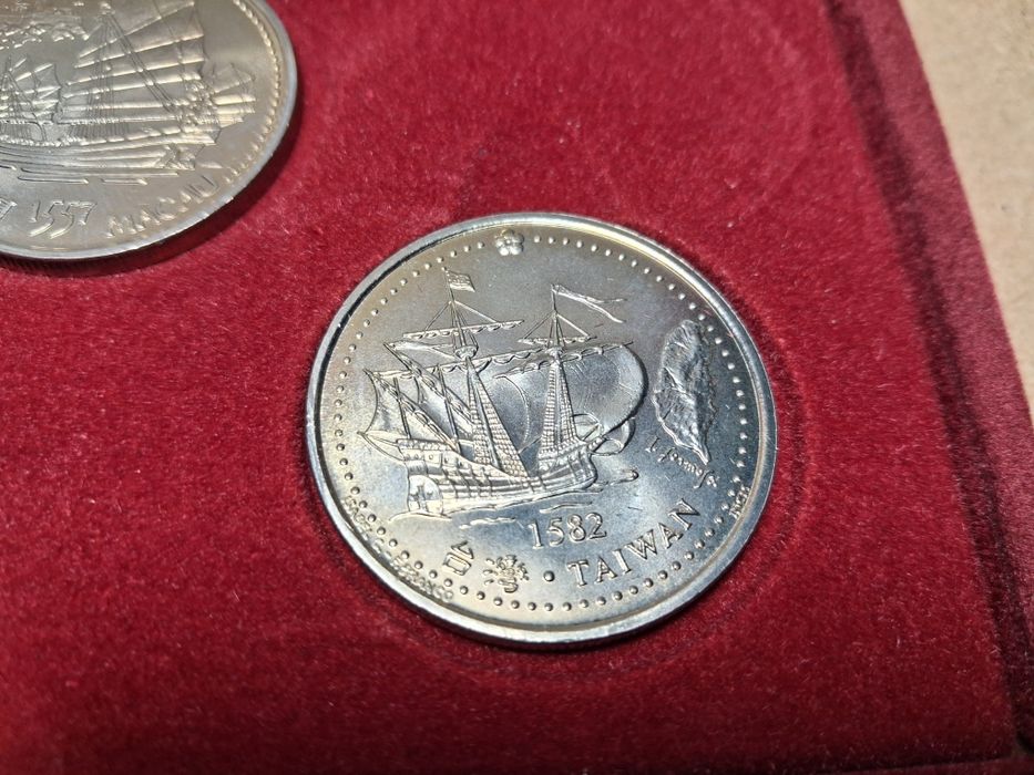 Moedas comemorativas escudos VII série descobrimentos