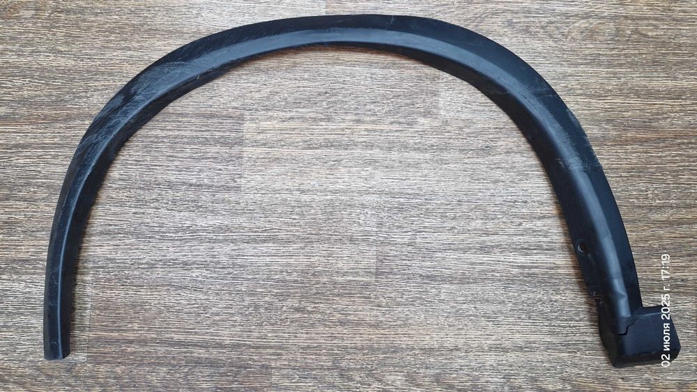 Накладка на крыло переднее левое Nissan Rogue T33