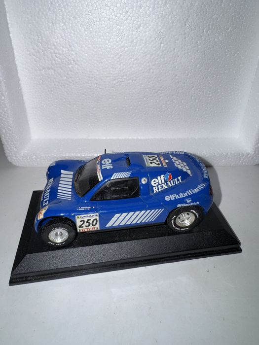 Miniatura Renault Megane rally 1:43