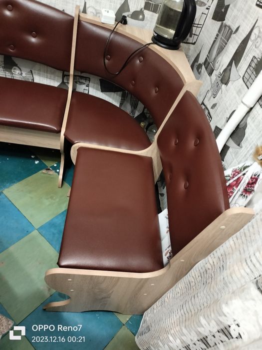 Продам кухонный уголок