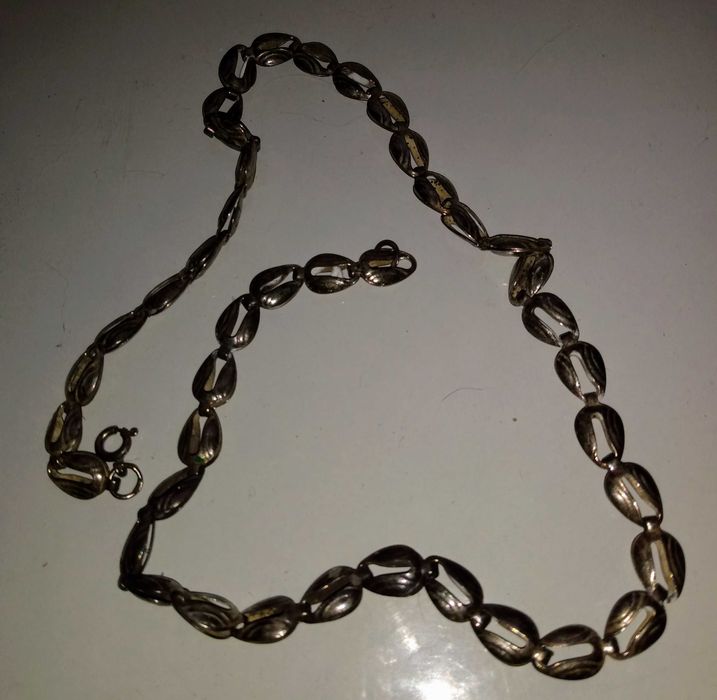 Srebrny naszyjnik ziarna kawy