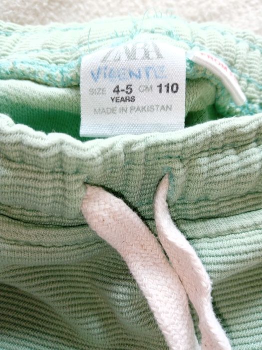 Conjunto de Calções Zara Menino (Tamanho 4/5 Anos, 110 cm) - Usado