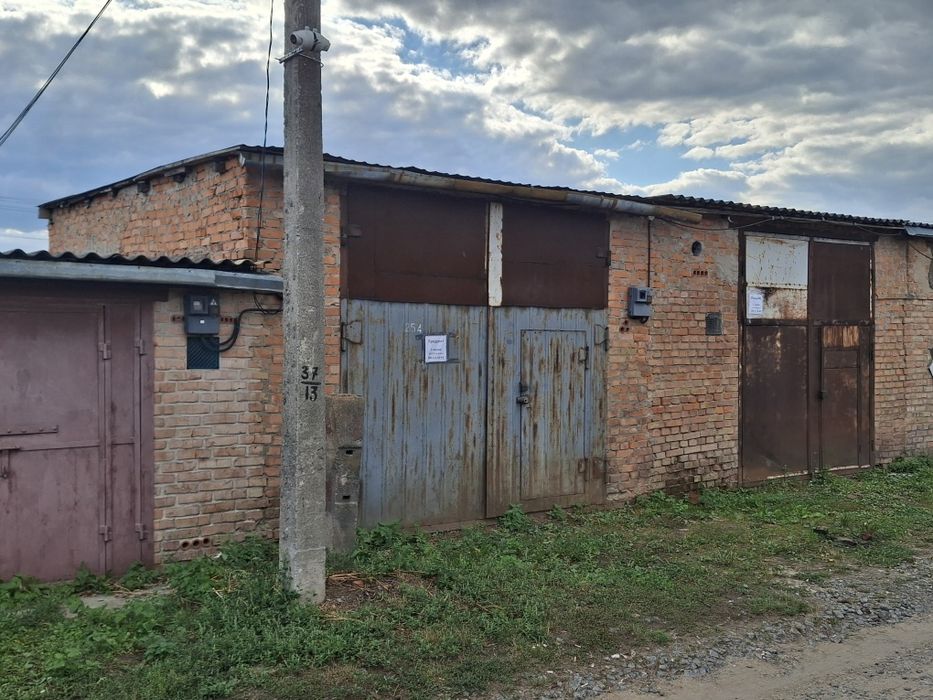 ПРОДАМ 2 ГАРАЖА   ЕЛІНГ кооператив