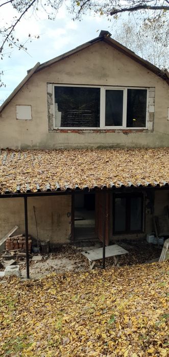 Дачний будинок в Оріховцях