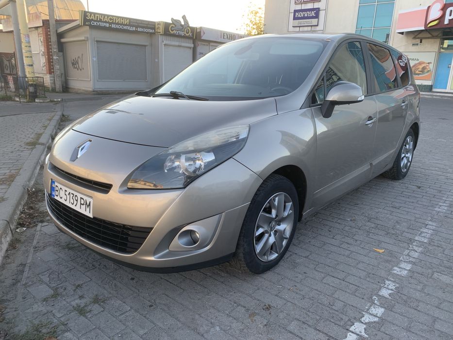 Renault Grand Scenic 3 2011p 7-місний