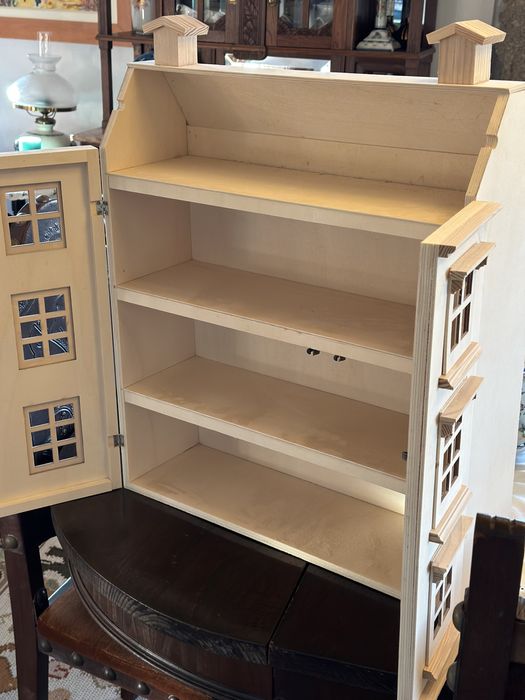 Casa de Bonecas em madeira - ULTIMA