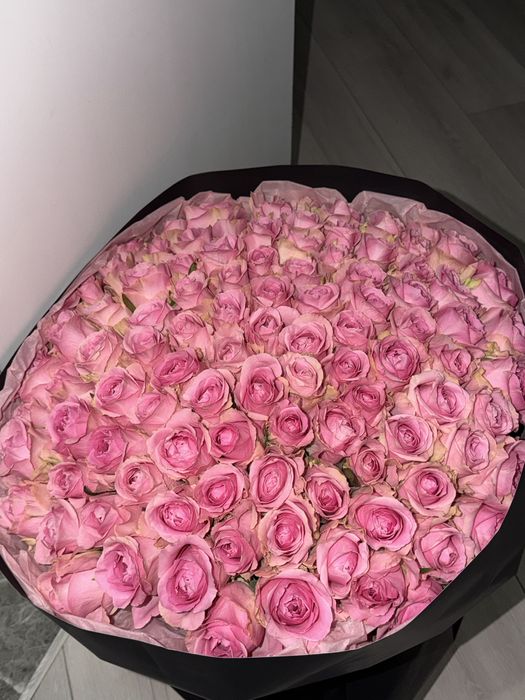 Продам букет 101 роза (свежий) , подарок 14 февраля