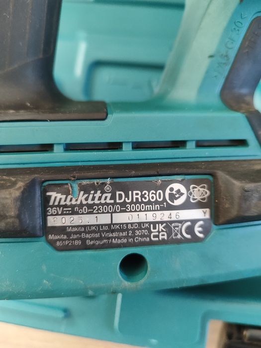 Akumulatorowa piła szablasta Makita 36v (2x18v), rok 2025