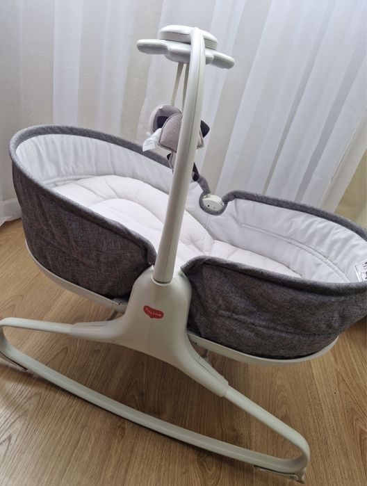 Люлька -качалка , кроватка , переноска від 0-1 року