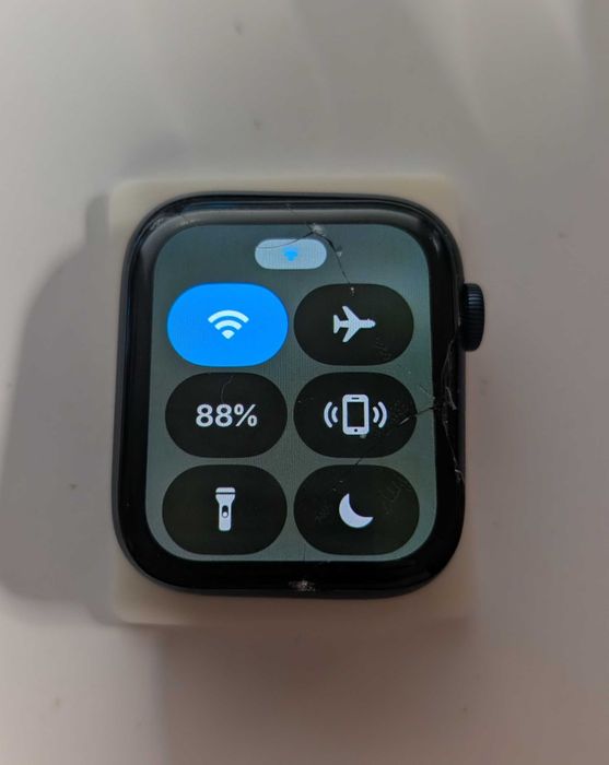 під переклей скла дисплей apple watch 6 44 тач працює