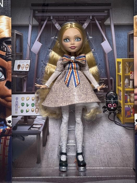 Меган Монстер Хай Monster High Skullector M3GAN