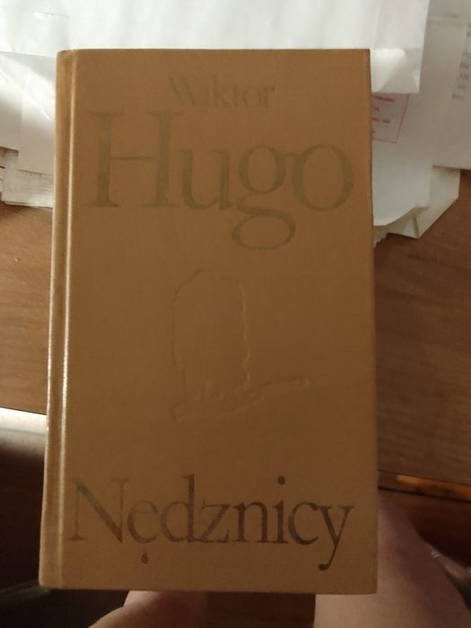 "Nędznicy" Hugo 4 części