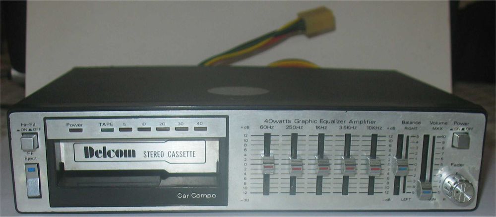 Delcom - Stereo Cassette - Car Compo - 40 Watts Graphic Amplifier