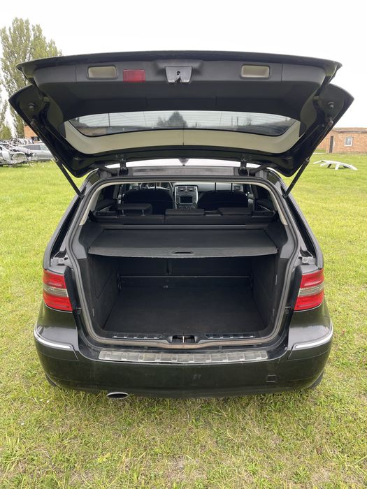 Розборка B-class w245 2.0 om640 cdi крила капот фари Авторозборка