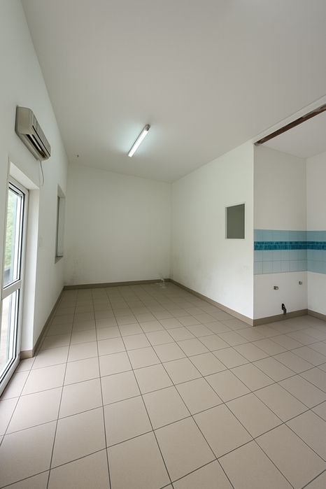 Lokal magazynowo -usługowy 43 m² – Dobra k. Stykowa, przy A1/A2