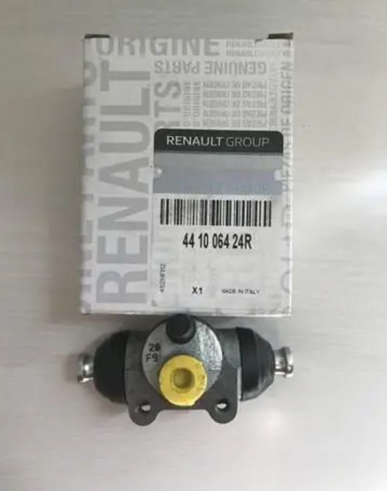 Новий циліндр гальмівний Renault Logan Sandero Symbol Clio 441006424R