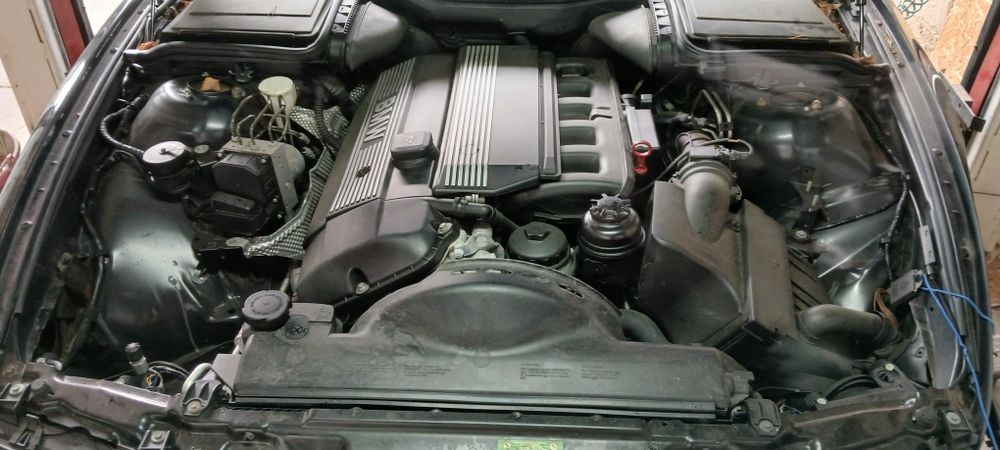 Silnik BMW M52 B25 ,części.