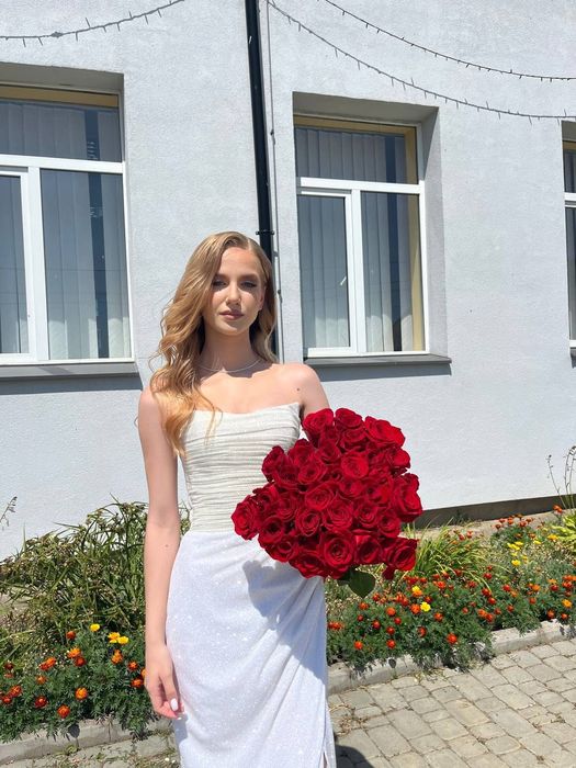 Випускне святкове плаття