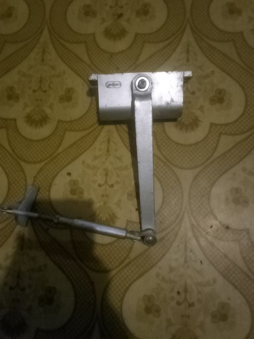 Продам доводчик состояние новое