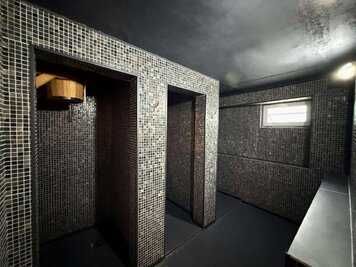 Баня на Бориспільській,19 (Рембаза)