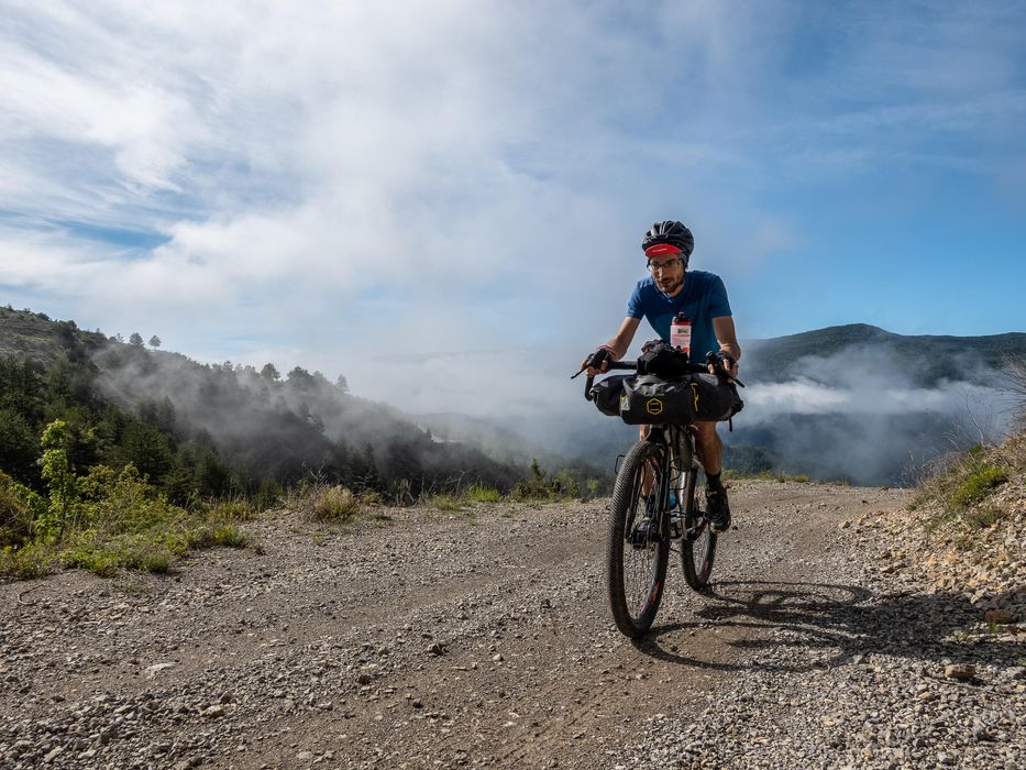 BICICLETA DE TREKKING RIVERSIDE 920