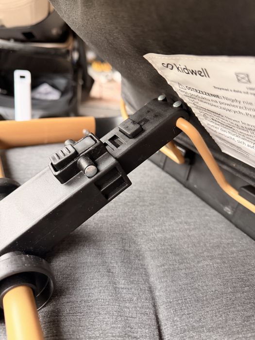 Кресло-качалка Kidwell LARO Black/Wooden