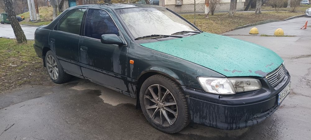 Toyota Camry газ, автомат