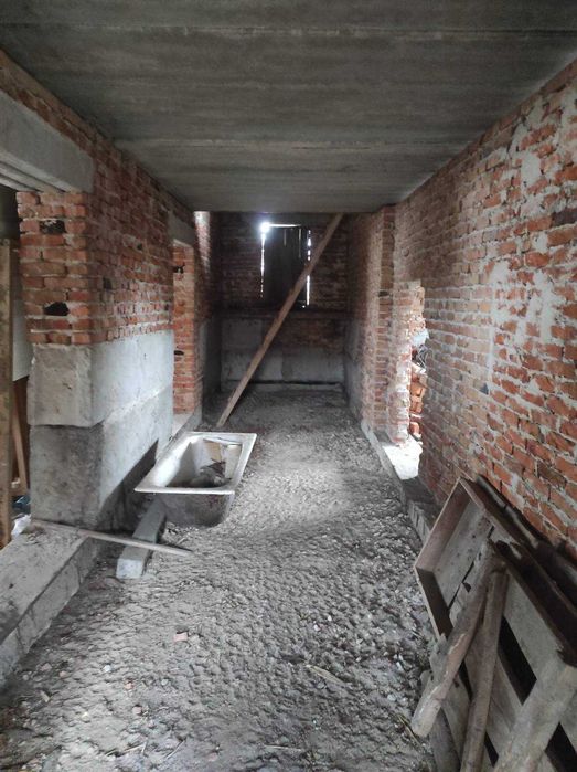 будинок та земельна ділянка 10 сот., м. Радехів