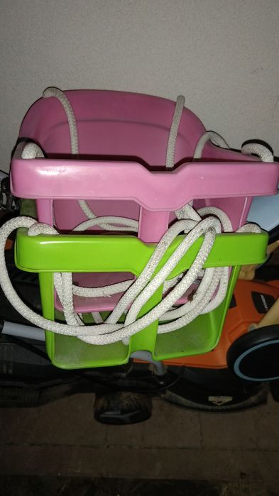 Huśtawka dla niemowlaka dziecka