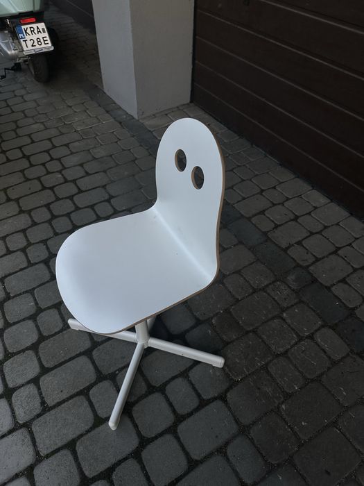 Białe krzesło IKEA – stan dobry