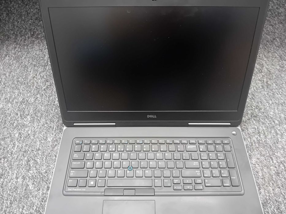 Dell Precision 7710 z 17,3-calowym ekranem –sprawny, gotowy do pracy