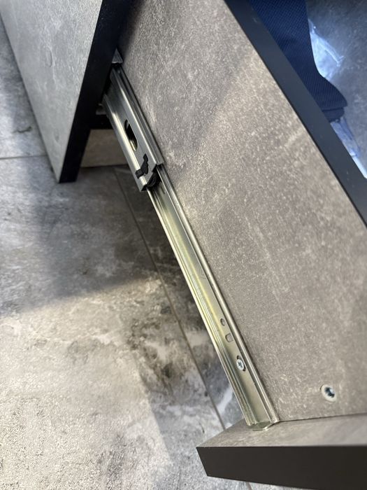 Продам манікюрний стіл