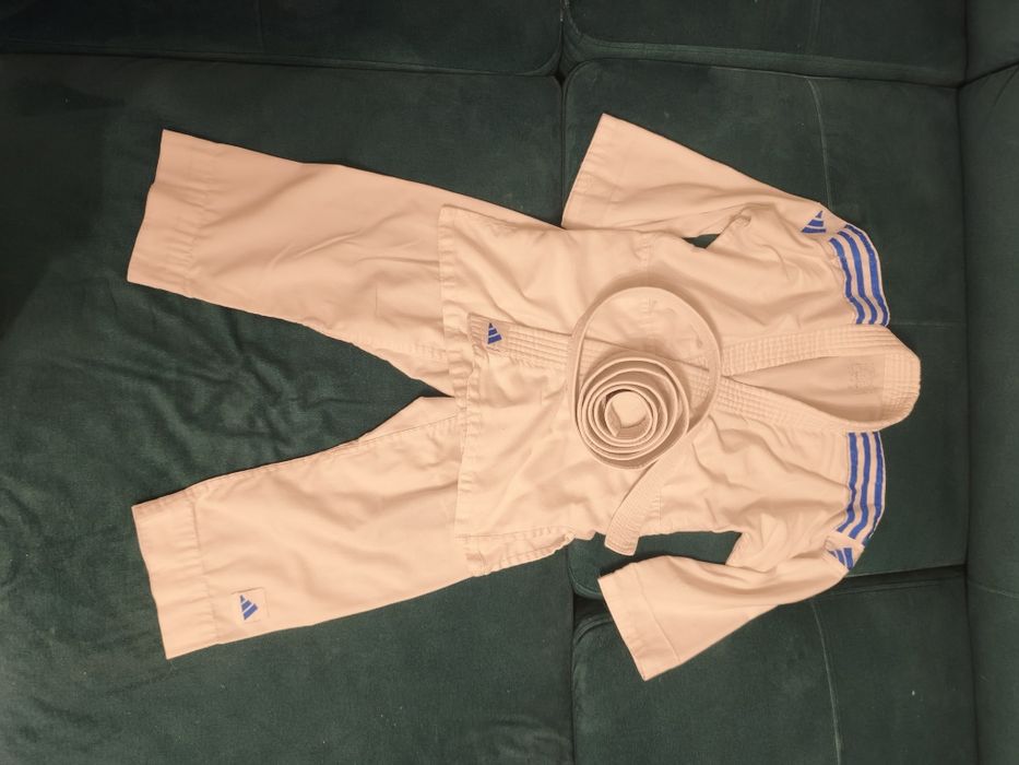 Karategi, kimono dla dziecka 130/140 adidas, strój na karate