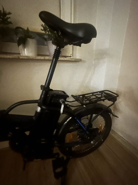 DWA rowery elektryczne składane