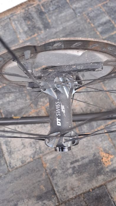 Uszkodzobe koło przednie DT Swiss PRC 1400 Spline