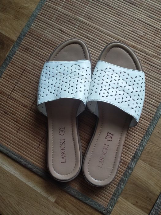 Klapki ze skóry naturalnej LASOCKI