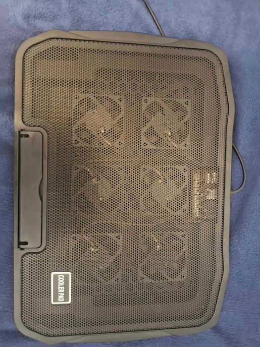 Podstawka chłodząca do laptopa