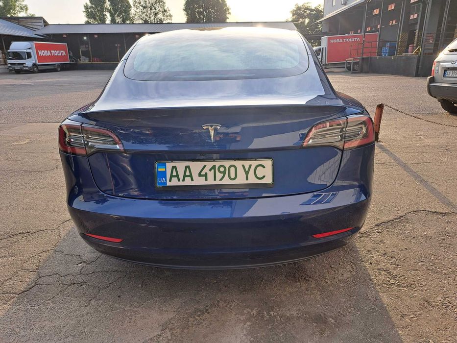Tesla Model 3 Standart +