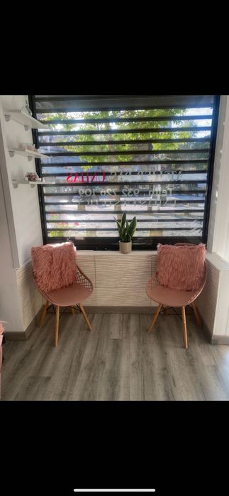 Cadeiras rosa velho