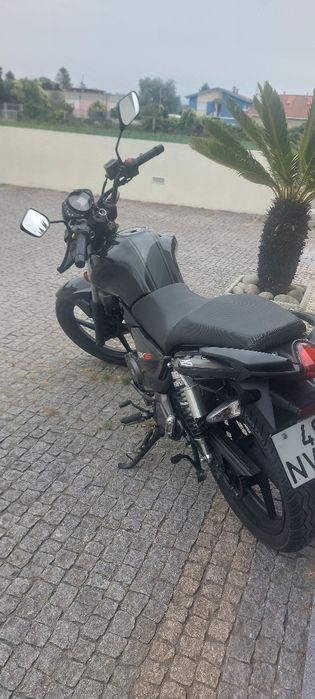 Keeway RKS 125 como nova