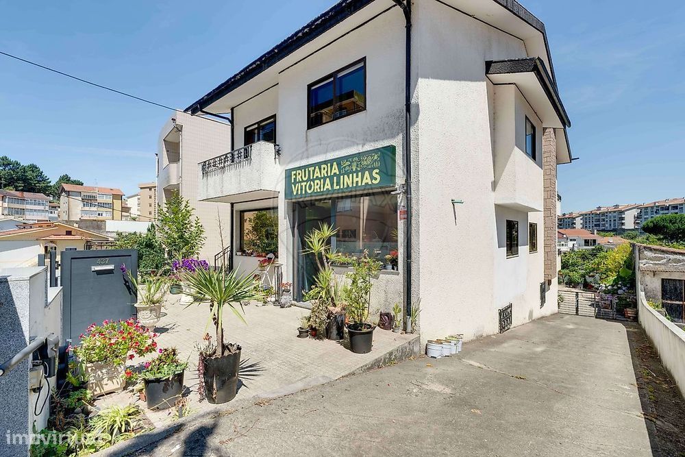 T3 Detached House for Sale
