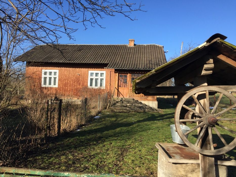 Продам житловий будинок з земельною ділянкою 50 сот. село Воля Якубова