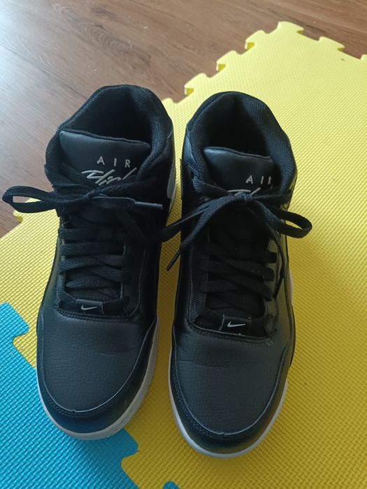 Ténis NIKE Air flight novos