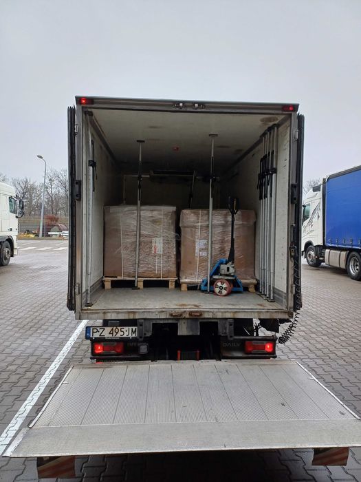 Usługi transportowe bus z windą Poznań Przewóz palet maszyn rzeczy